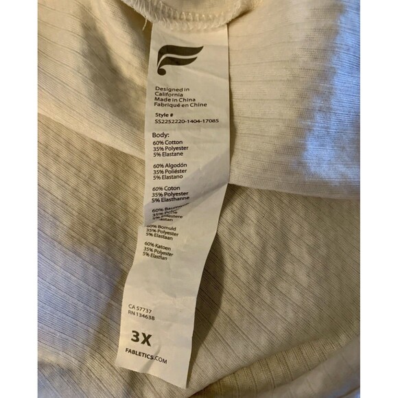 Fabletics Ivory Button Up Short Sleeve Collared Blouse Top Women’s Size 3X - Picture 6 of 8